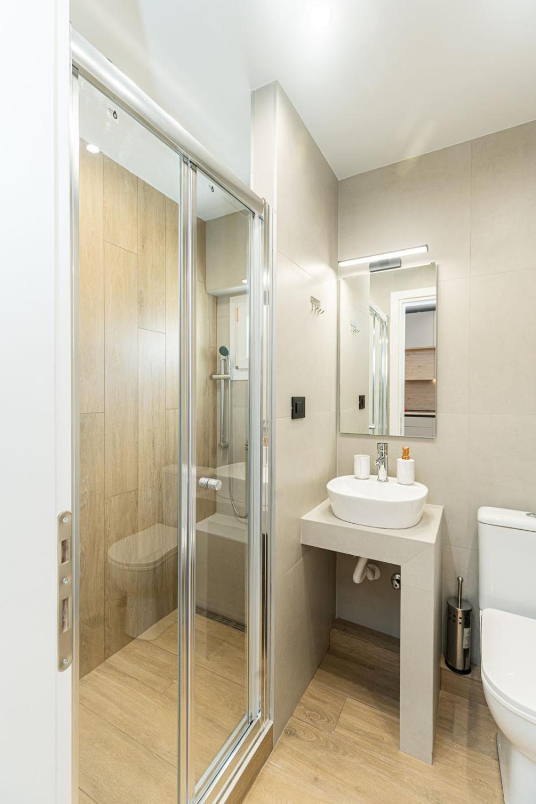 Modern 3 Bedroom Luxury Apartment Thessaloniki Exterior foto